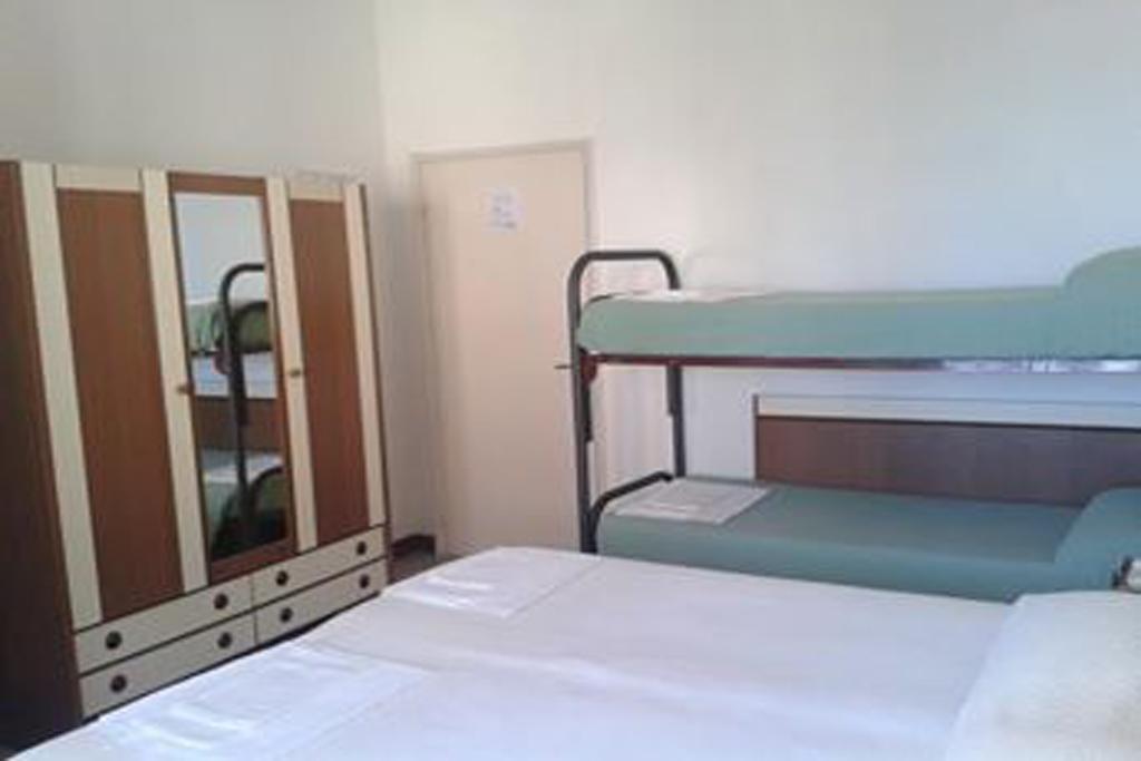 Hotel Niagara Маротта Экстерьер фото
